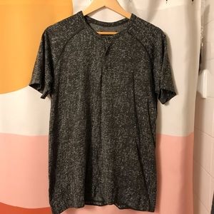 Medium Metal Vent Tech Henley Lululemon